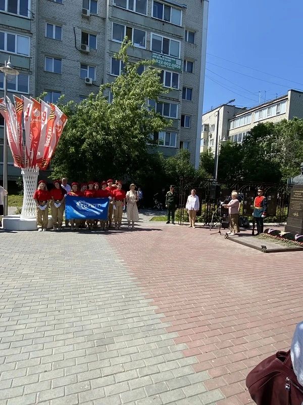 Связь поколений. Советом ветеранов войны и труда Калининского округа совместно с ТВВИКУ 22 июня проведен митинг «Помним! Скорбим», посвященный Дню памяти и скорби Связь поколений. Советом ветеранов войны и труда Калининского округа совместно с ТВВИКУ 22 июня проведен митинг «Помним! Скорбим», посвященный Дню памяти и скорби