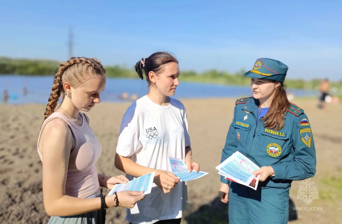 Безопасность детей на водоёмах Безопасность детей на водоёмах