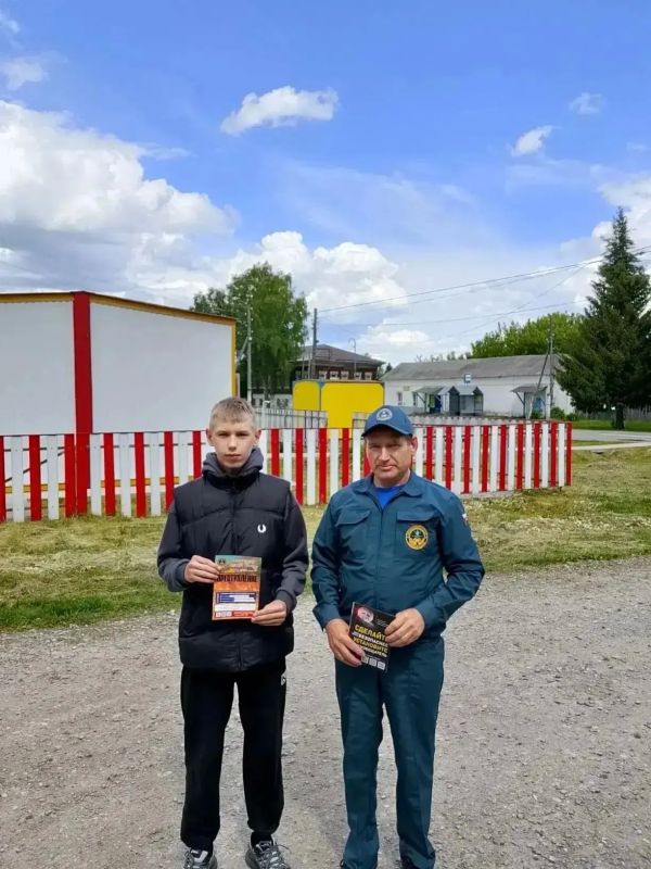 В целях профилактики пожаров и повышения культуры безопасности среди населения Вагайского и Юргинского округов работники противопожарной службы Тюменской области провели разъяснительную работу по пожарной безопасности в... В целях профилактики пожаров и повышения культуры безопасности среди населения Вагайского и Юргинского округов работники противопожарной службы Тюменской области провели разъяснительную работу по пожарной безопасности в...