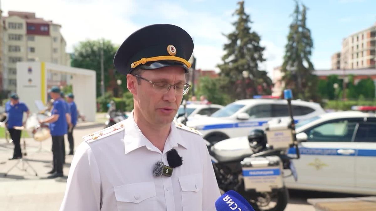 Заслуженные награды сотрудникам и ветеранам Госавтоинспекции вручили сегодня в Тюмени