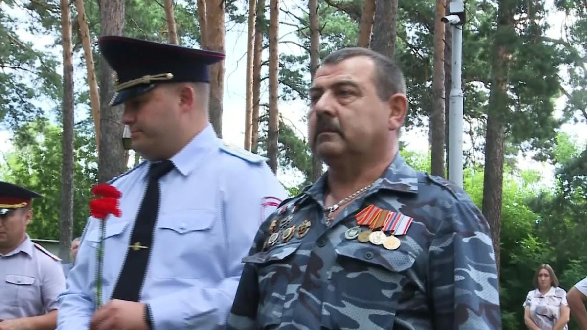 В Заводоуковске прошёл митинг, посвящённый Дню ветерана боевых действий В Заводоуковске прошёл митинг, посвящённый Дню ветерана боевых действий