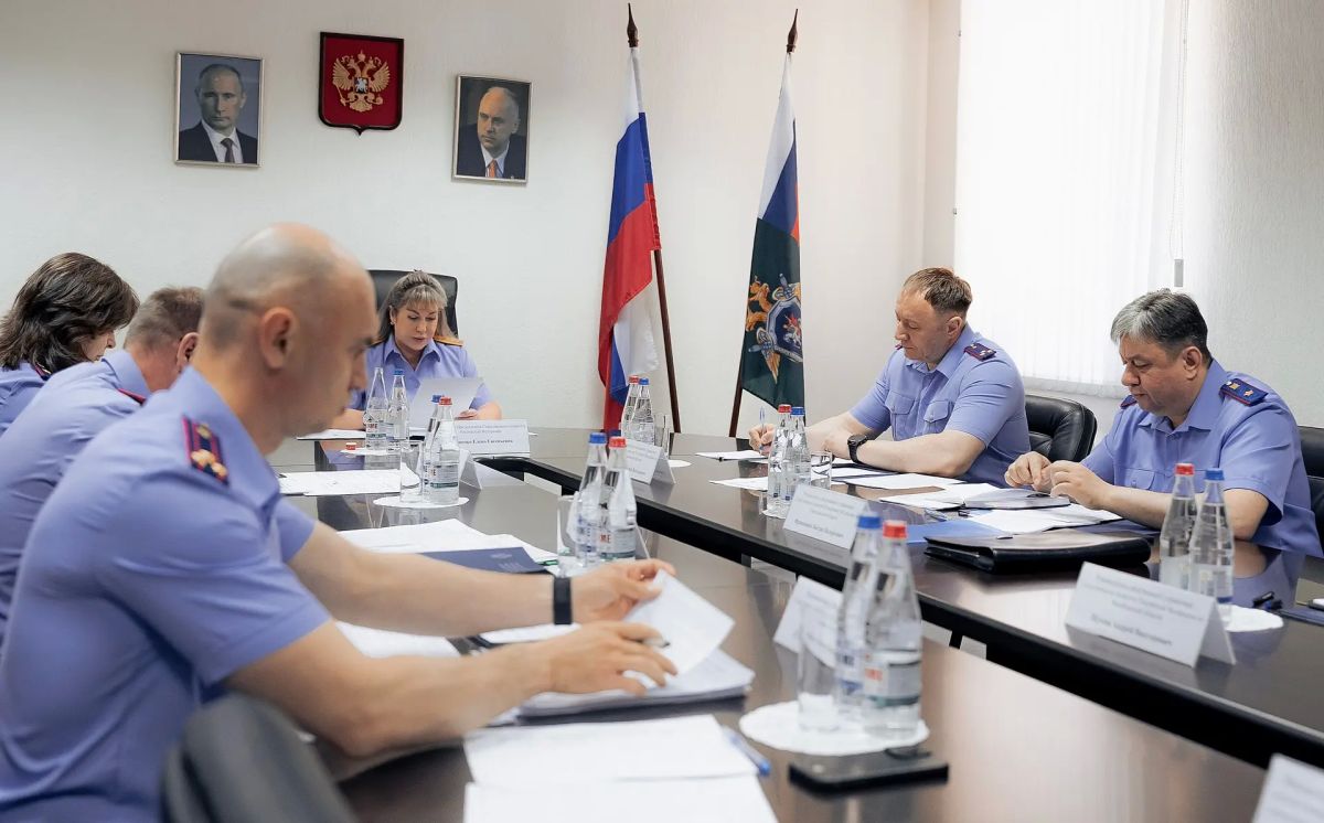 Заместитель Председателя Следственного комитета Российской Федерации Елена Евгеньевна Леоненко провела совещание с руководителями следственных управлений в Уральском федеральном округе Заместитель Председателя Следственного комитета Российской Федерации Елена Евгеньевна Леоненко провела совещание с руководителями следственных управлений в Уральском федеральном округе