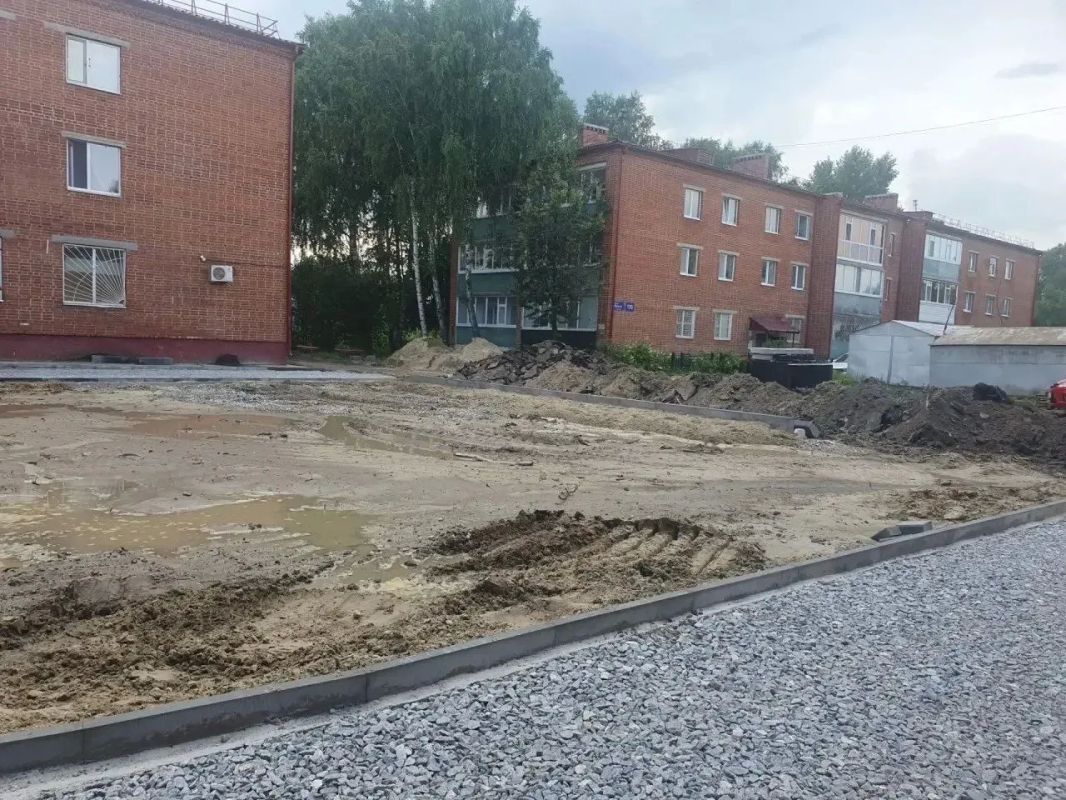 В Тобольске отремонтируют двор на улице Ленина В Тобольске отремонтируют двор на улице Ленина