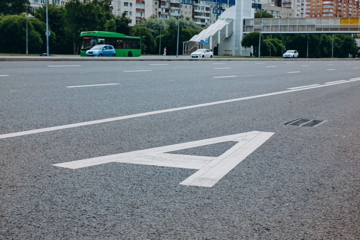 В Тюмени продолжается обновление улично-дорожной сети В Тюмени продолжается обновление улично-дорожной сети