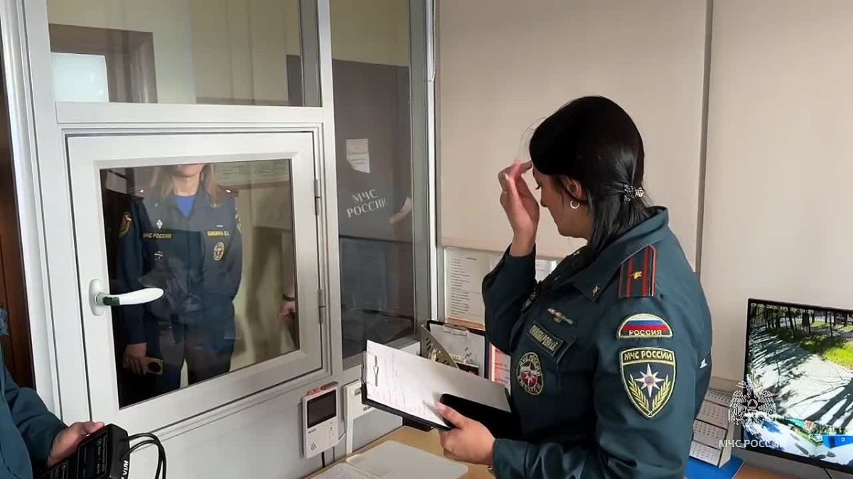 Испытательная пожарная лаборатория провела комплексную проверку систем противопожарной защиты на социальном объекте в Тюмени