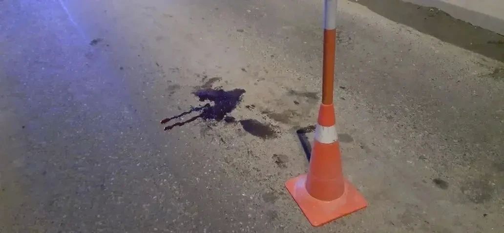 Полицейские устанавливают обстоятельства дорожной трагедии, которая произошла вчера вечером на 121-м километре автодороги Курган-Тюмень в Исетском округе Полицейские устанавливают обстоятельства дорожной трагедии, которая произошла вчера вечером на 121-м километре автодороги Курган-Тюмень в Исетском округе