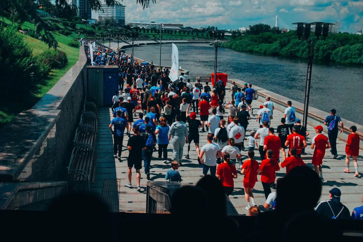 Тюмень вновь стала спортивной столицей: с большим успехом прошёл марафон «Врата Сибири»! Тюмень вновь стала спортивной столицей: с большим успехом прошёл марафон «Врата Сибири»!