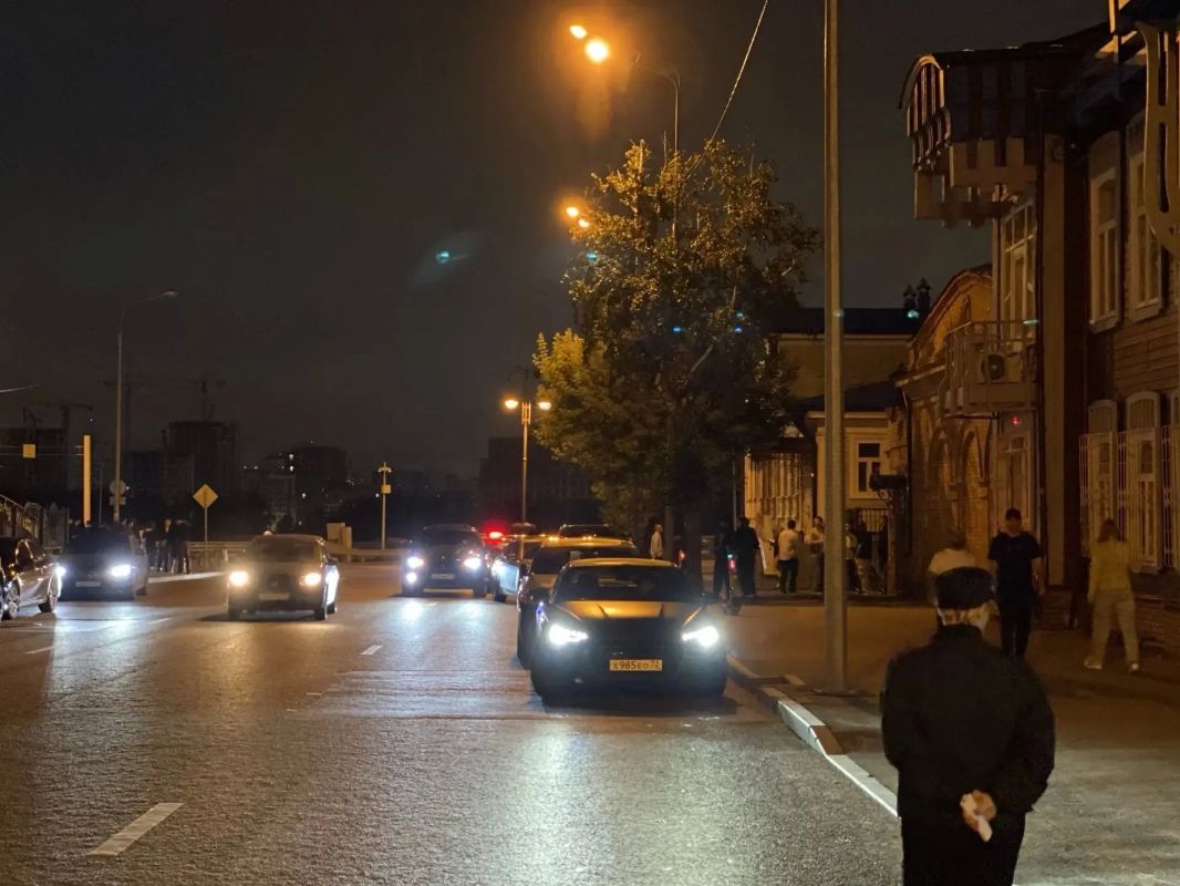 Максим Афанасьев: В центральной части города, в том числе на улице Дзержинского, продолжается месячник безопасности Максим Афанасьев: В центральной части города, в том числе на улице Дзержинского, продолжается месячник безопасности