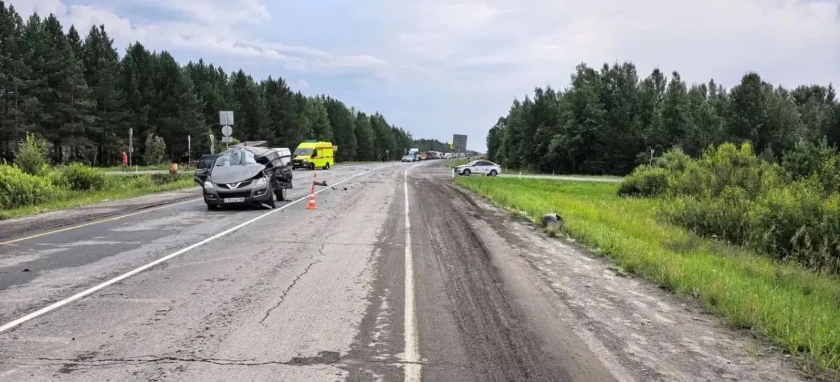Трагедия произошла сегодня на 543-м километре федеральной автодороги Тюмень-Ханты-Мансийск в Уватском округе Трагедия произошла сегодня на 543-м километре федеральной автодороги Тюмень-Ханты-Мансийск в Уватском округе