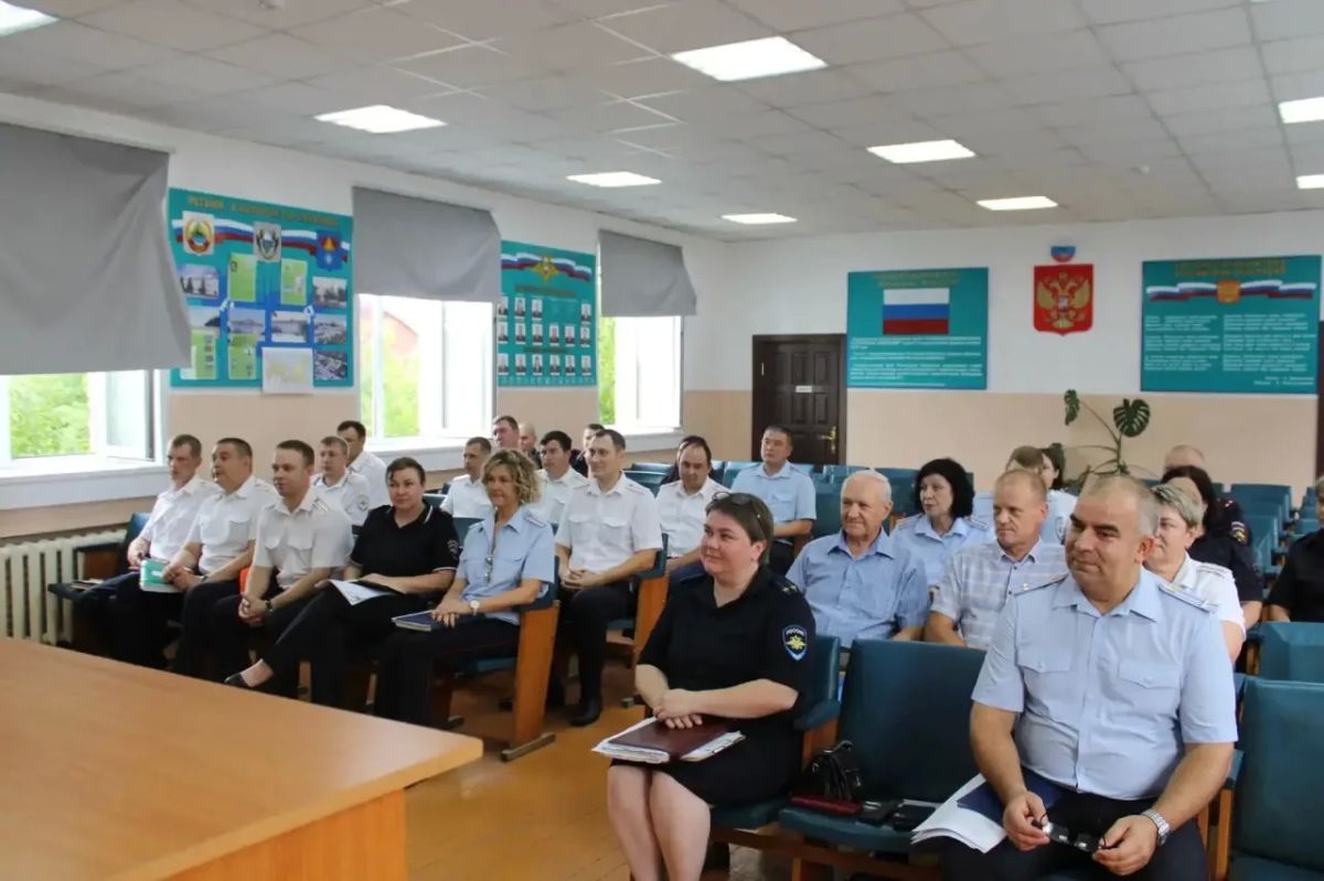 Руководитель Управления Госавтоинспекции Тюменской области Андрей Миллер сегодня работает в г.Ялуторовске Руководитель Управления Госавтоинспекции Тюменской области Андрей Миллер сегодня работает в г.Ялуторовске