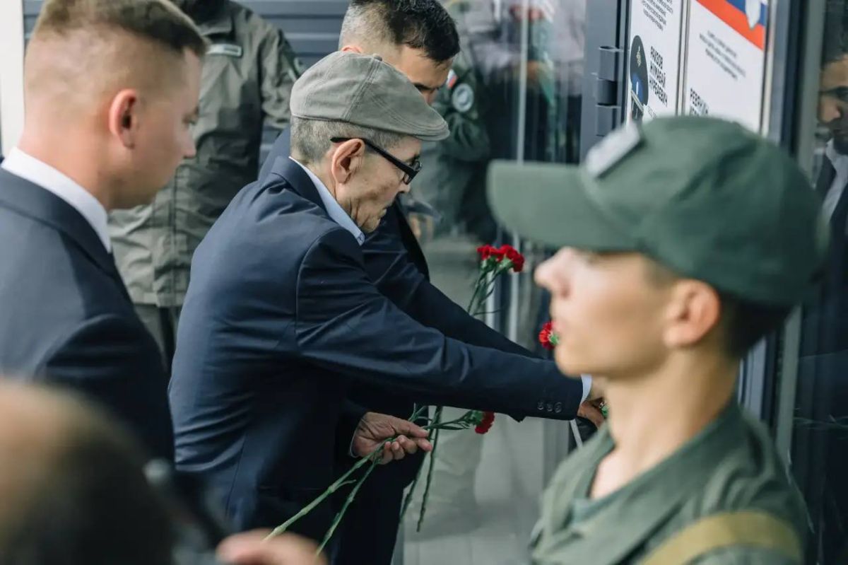 Александр Моор: Тюменскому филиалу Центра «ВОИН» присвоили имя Героя России Жумабая Раизова Александр Моор: Тюменскому филиалу Центра «ВОИН» присвоили имя Героя России Жумабая Раизова