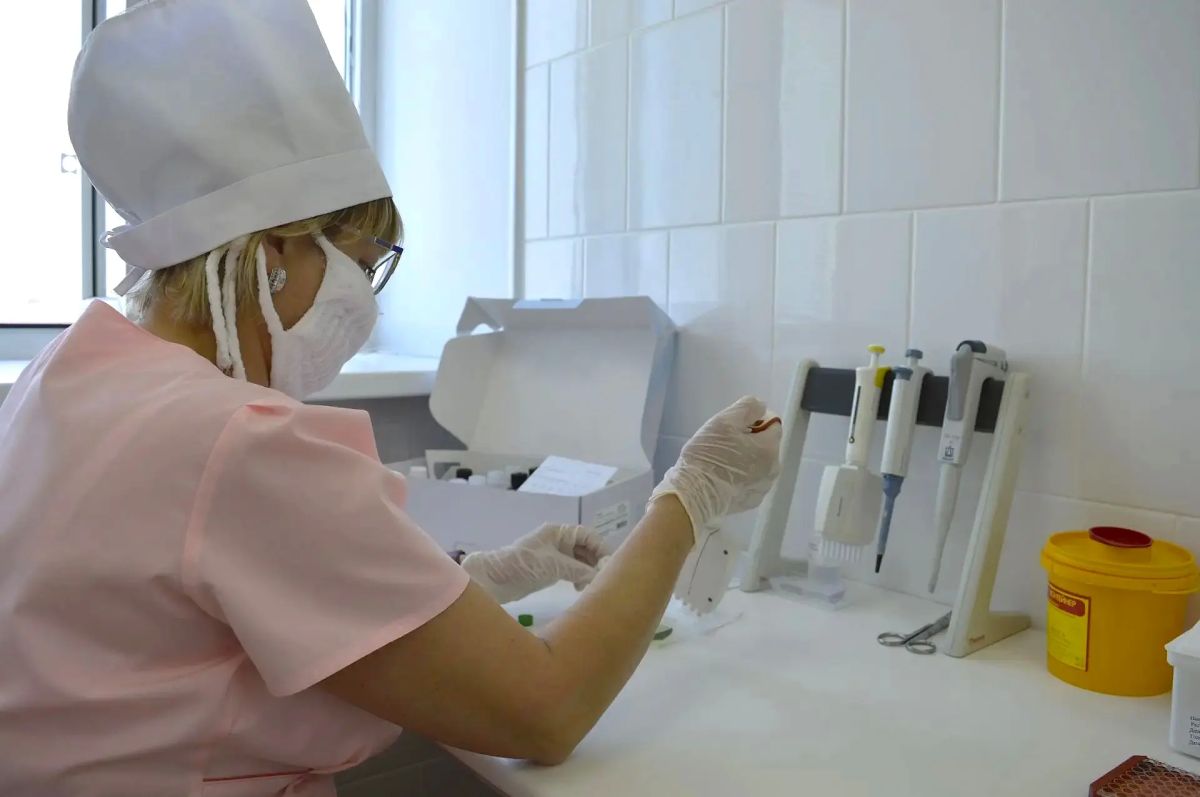 Важно для каждой женщины . В рамках диспансеризации репродуктивного здоровья женщины в возрасте от 21 до 49 лет могут бесплатно пройти обследование на вирус папилломы человека высокого онкогенного риска