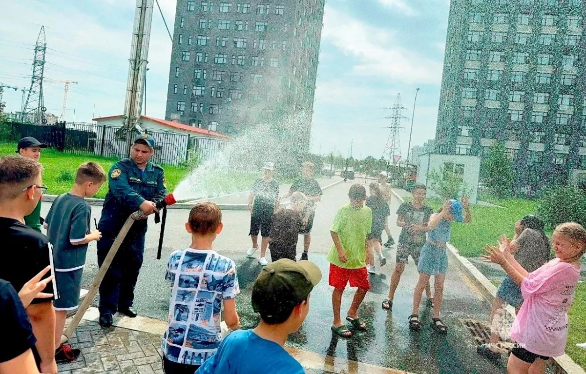 Безопасное лето — под контролем МЧС! Безопасное лето — под контролем МЧС!
