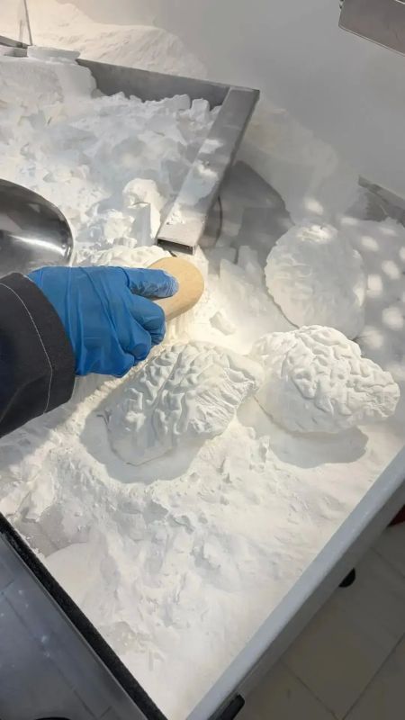 Тюменские врачи провели операцию по новой методике и спасли пациента с 4 инсультами