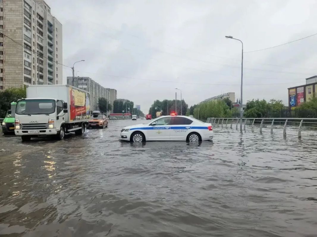 В Тюмени перекрыли участок улицы 30 лет Победы