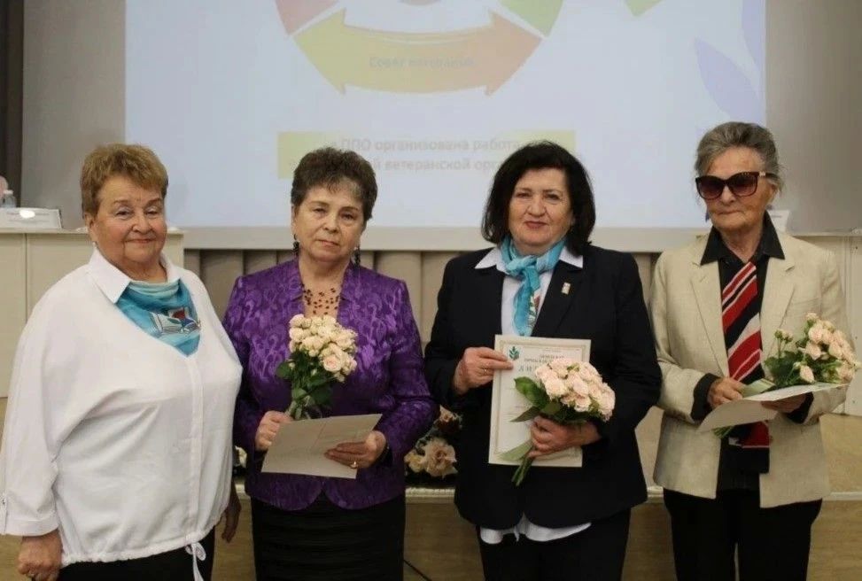 С юбилеем!. . Свой 85-летний юбилей отметила Кулакова Маргарита Викторовна!
