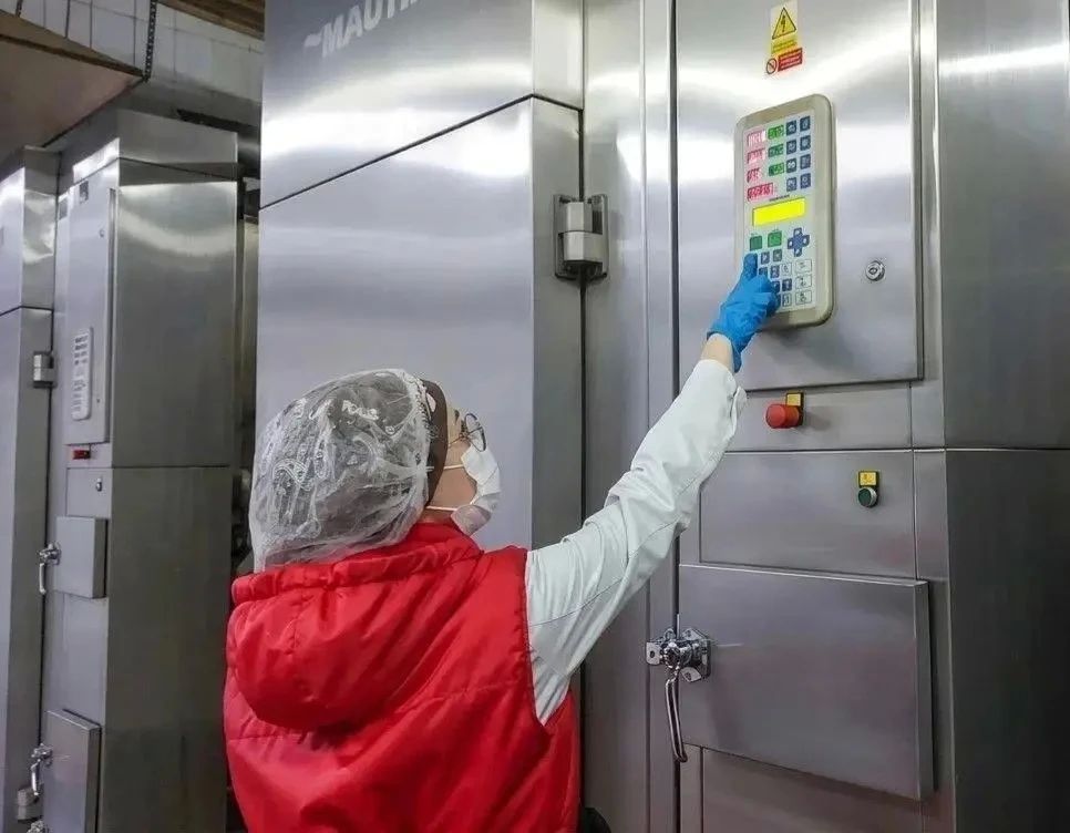 В Исетском округе запустили новое производство мясной продукции В Исетском округе запустили новое производство мясной продукции