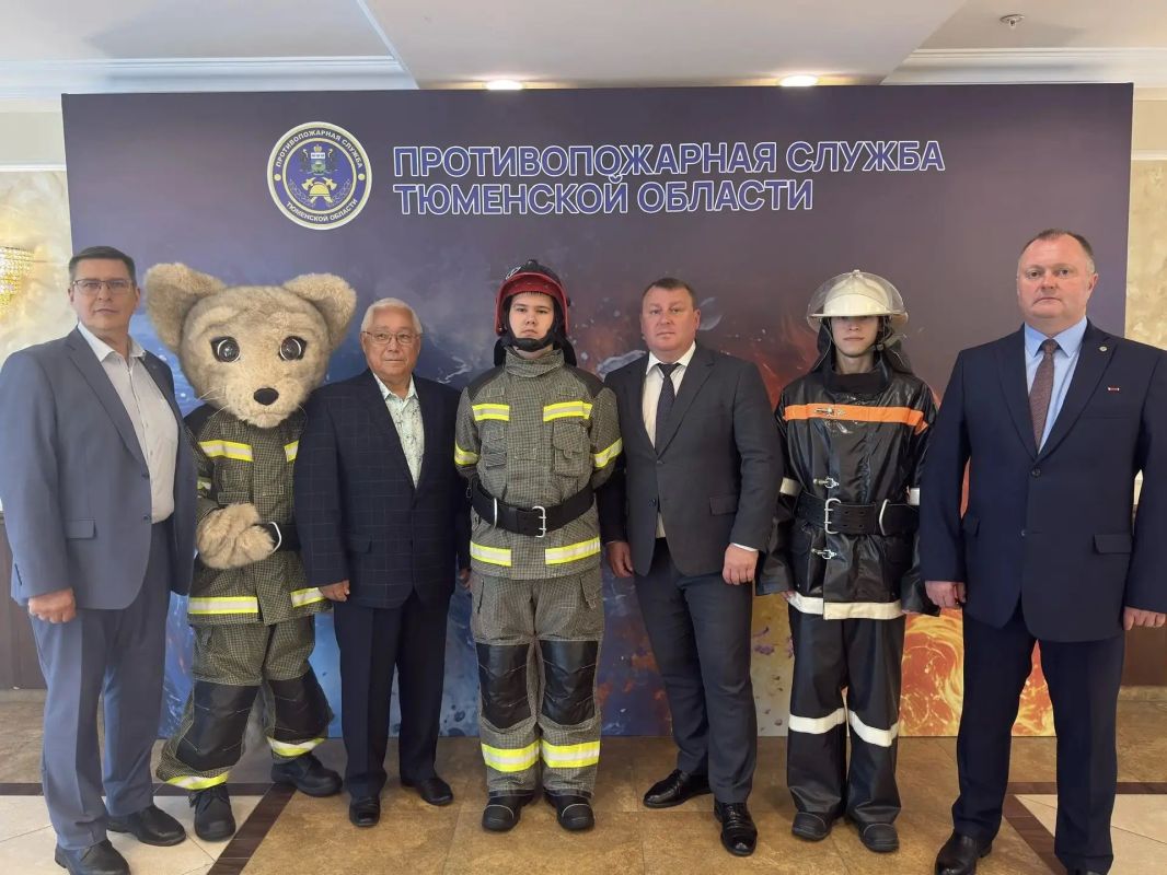 Сегодня в торжественной обстановке состоялось празднование пятилетия со дня образования Противопожарной службы Тюменской области Сегодня в торжественной обстановке состоялось празднование пятилетия со дня образования Противопожарной службы Тюменской области