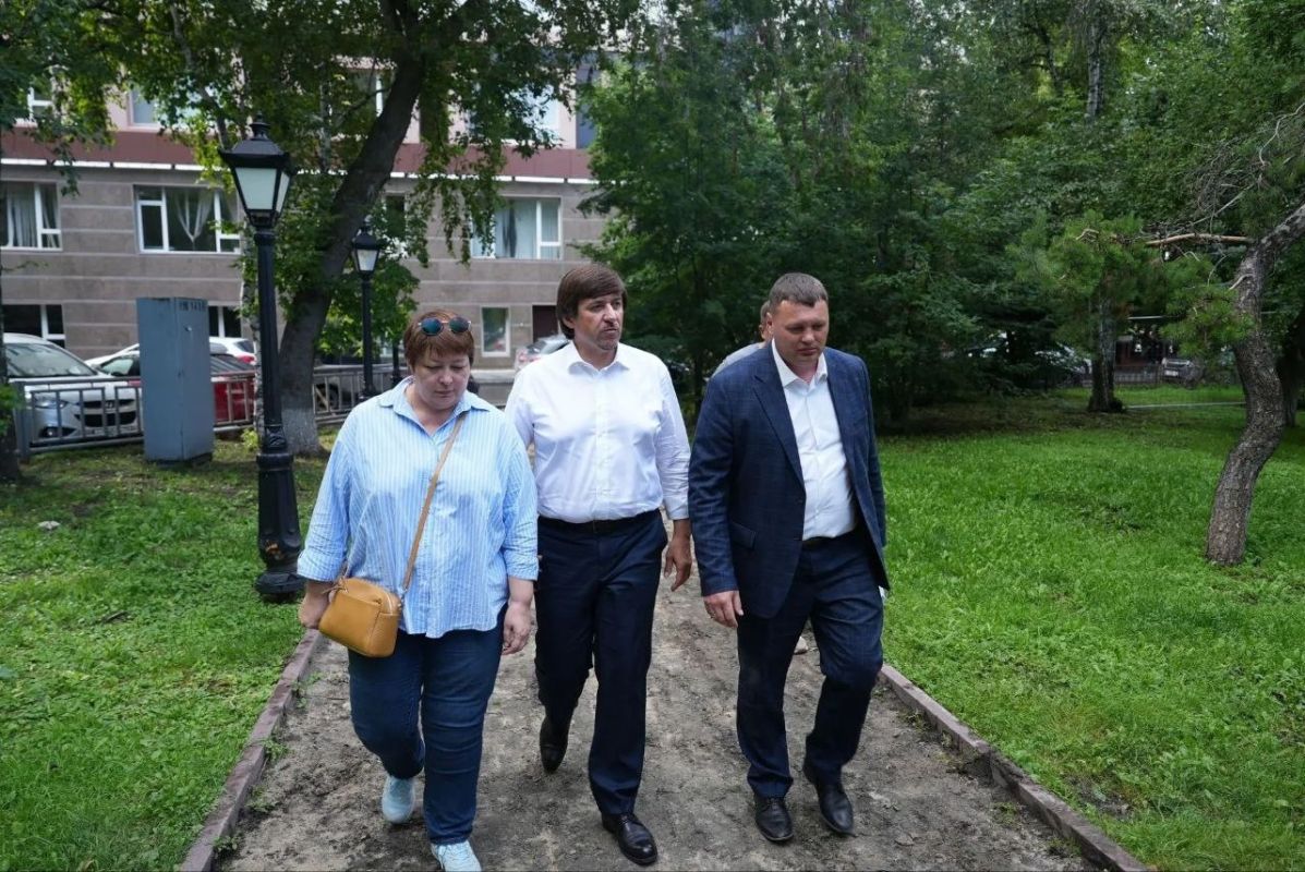 Максим Афанасьев: Сквер Нефтяников преображается! Максим Афанасьев: Сквер Нефтяников преображается!