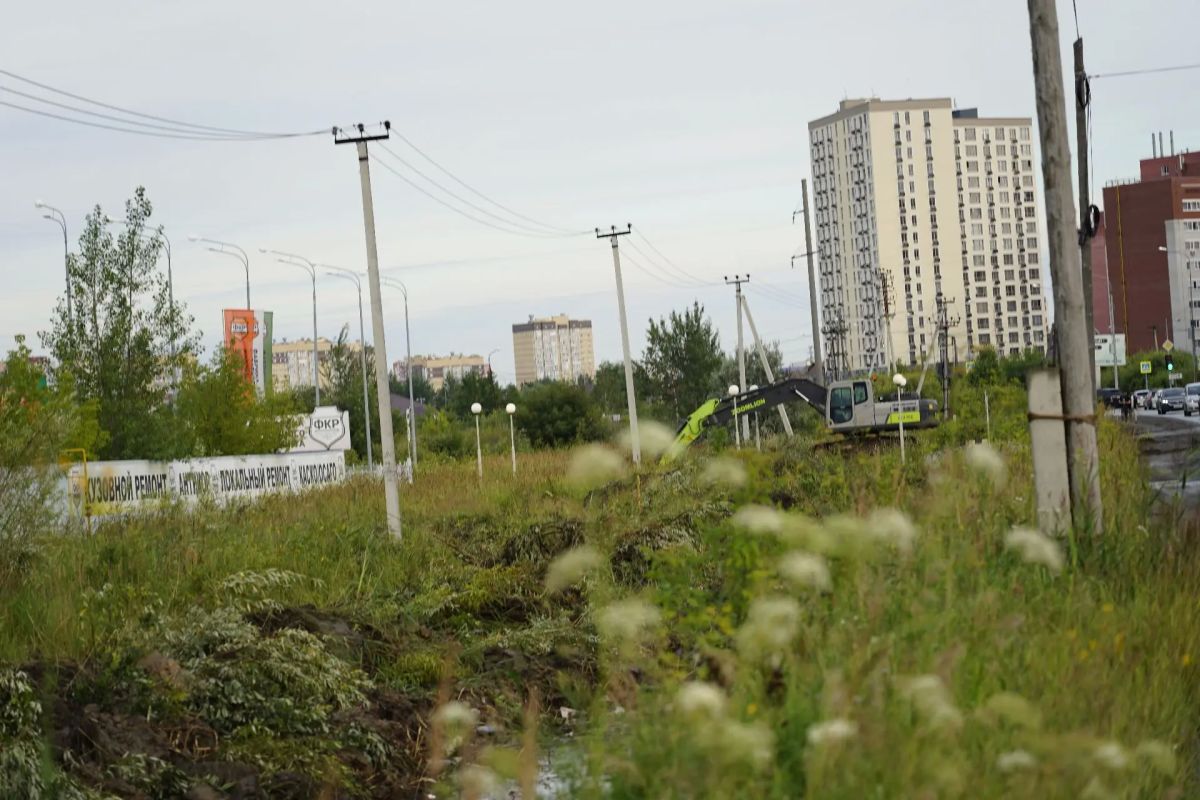 Сегодня первый заместитель главы города Тюмени Юрий Александрович Баранчук провёл заседание оперативного штаба по устранению последствий сильных ливневых осадков Сегодня первый заместитель главы города Тюмени Юрий Александрович Баранчук провёл заседание оперативного штаба по устранению последствий сильных ливневых осадков