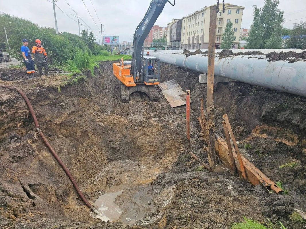 Из коллектора на Широтной извлекли 25 тонн мусора