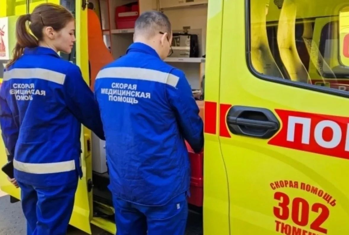 Более 600 экстренных вызовов поступило в тюменскую скорую за выходные