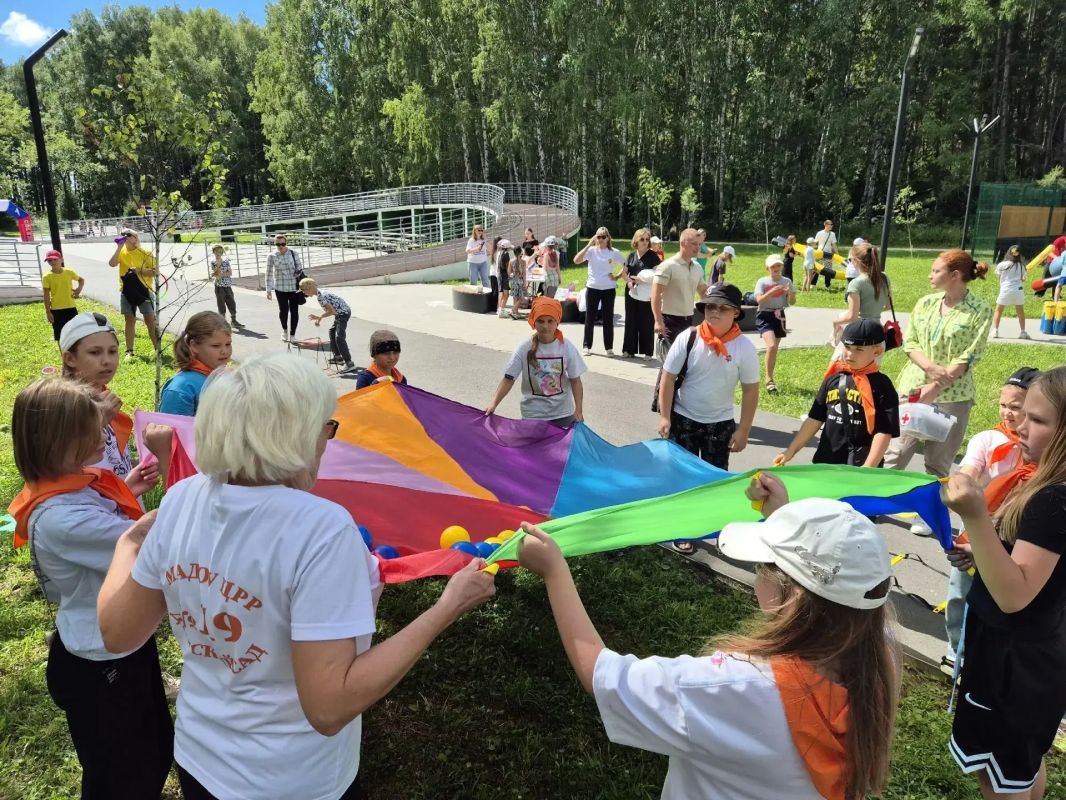 Молодежь и дети Ишима участвовали в масштабном спортивном фестивале c Движением Первых Молодежь и дети Ишима участвовали в масштабном спортивном фестивале c Движением Первых