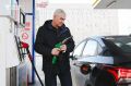 Без очереди: кому в Тюмени положена льгота на АЗС