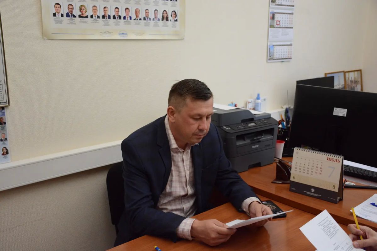 Кандидаты от ЛДПР представили в облизбирком документы для регистрации по одномандатным избирательным округам на выборах депутатов Государственной Думы Федерального Собрания Российской Федерации девятого созыва Кандидаты от ЛДПР представили в облизбирком документы для регистрации по одномандатным избирательным округам на выборах депутатов Государственной Думы Федерального Собрания Российской Федерации девятого созыва