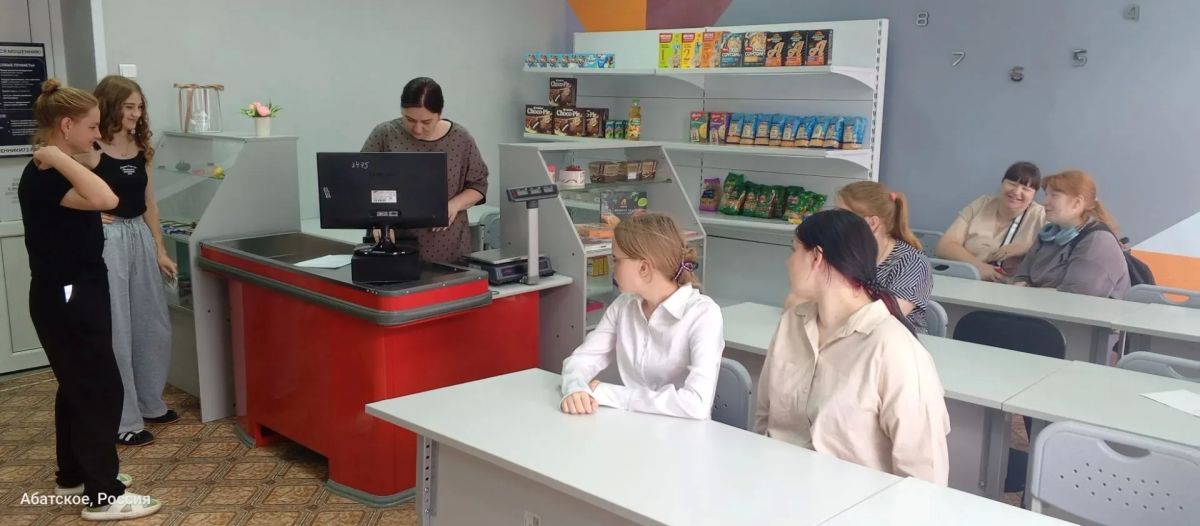 Друзья, мы продолжаем серию публикаций о самом масштабном кадровом событии года! Сегодня наш рассказ о том, как в сердце Сибири, в селе Абатское, проходил федеральный этап Всероссийской ярмарки трудоустройства «Работа России Друзья, мы продолжаем серию публикаций о самом масштабном кадровом событии года! Сегодня наш рассказ о том, как в сердце Сибири, в селе Абатское, проходил федеральный этап Всероссийской ярмарки трудоустройства «Работа России