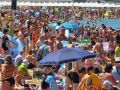 Кажется, вся Россия съехалась на этот пляж