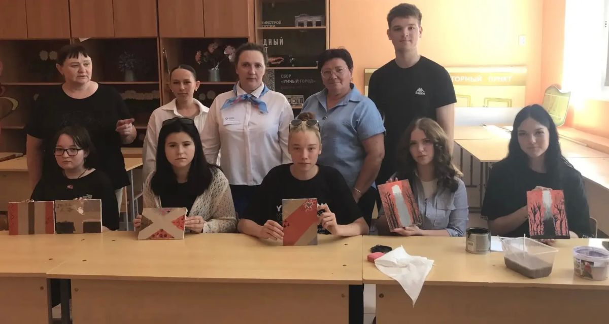 Друзья, мы продолжаем серию публикаций о самом масштабном кадровом событии года! Сегодня наш рассказ о том, как в сердце Сибири, в селе Абатское, проходил федеральный этап Всероссийской ярмарки трудоустройства «Работа России Друзья, мы продолжаем серию публикаций о самом масштабном кадровом событии года! Сегодня наш рассказ о том, как в сердце Сибири, в селе Абатское, проходил федеральный этап Всероссийской ярмарки трудоустройства «Работа России