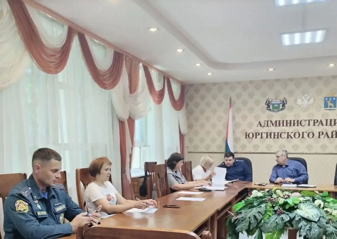 Прокурор Юргинского района Гусев Антон Андреевич принял участие в заседании районной Комиссии по делам несовершеннолетних и защите их прав