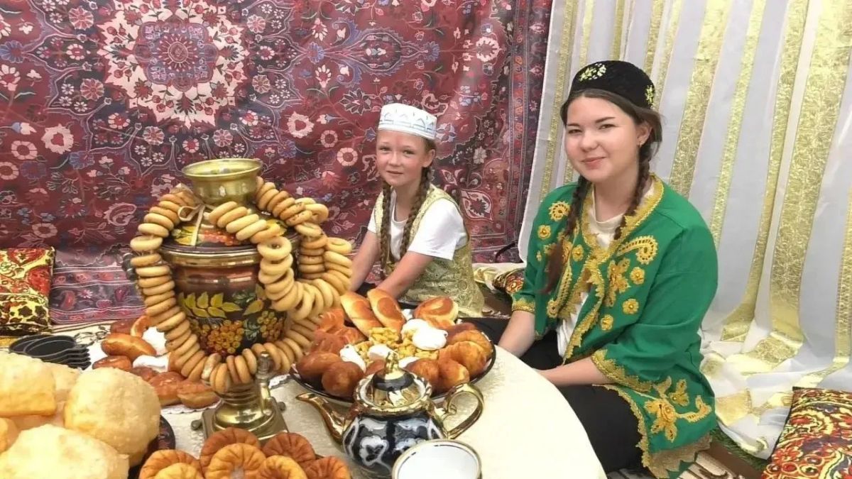 В Тобольском округе прошел VI гастрономический фестиваль «Сибирский баурсак» В Тобольском округе прошел VI гастрономический фестиваль «Сибирский баурсак»