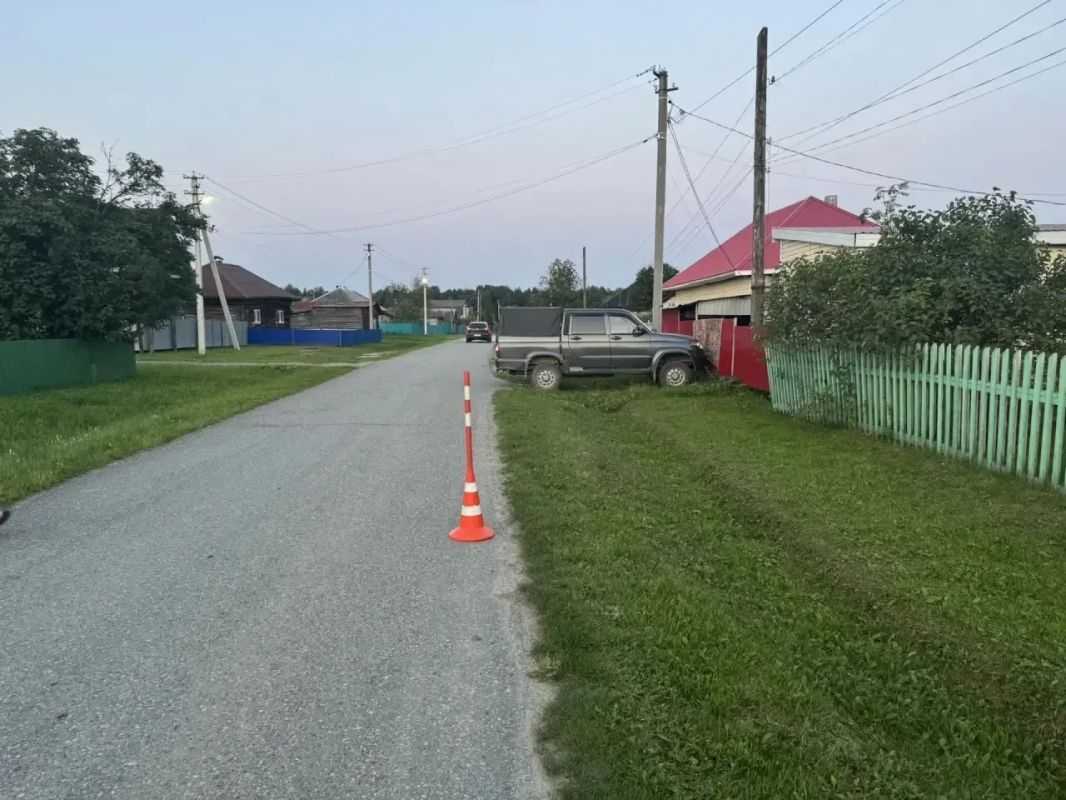 14-летнюю школьницу сбил питбайк в с. Демьянском Уватского округа 14-летнюю школьницу сбил питбайк в с. Демьянском Уватского округа