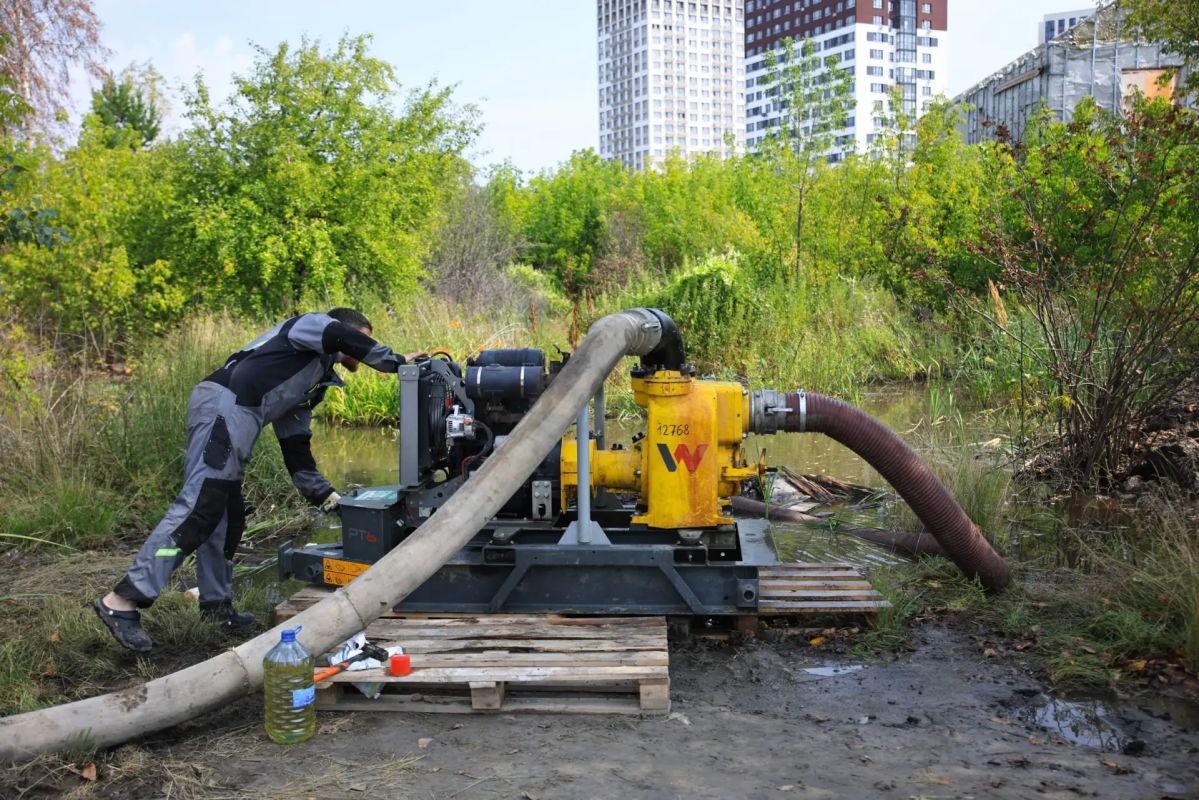 Паводок в Тюмени: уровень воды в Туре, новые инженерные решения и предпринимаемые меры Паводок в Тюмени: уровень воды в Туре, новые инженерные решения и предпринимаемые меры