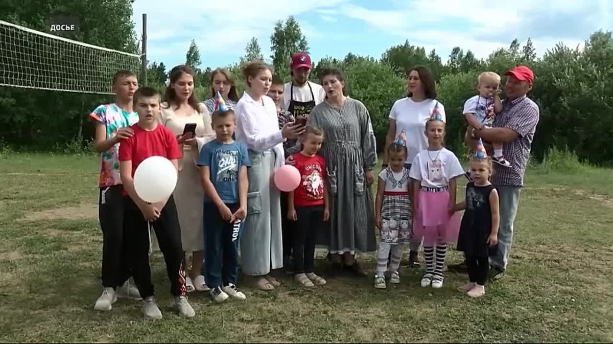 Ирина Ожогина, заместитель директора Департамента социального развития Тюменской области, в эфире ВГТРК «Регион-Тюмень» рассказала о мерах социальной поддержки семей с детьми, предусмотренных национальным проектом «Семья»