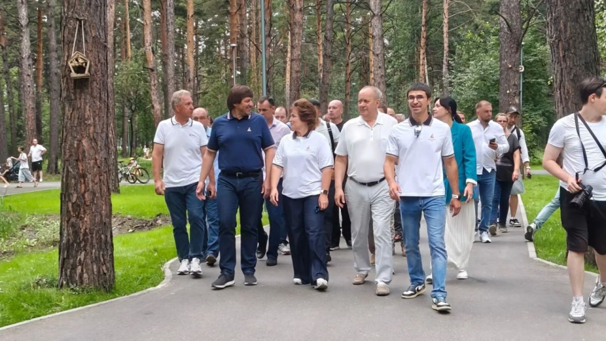 В Тюмени торжественно открыли Комарово-парк — новое общественное пространство, приурочив событие к 440-летию города В Тюмени торжественно открыли Комарово-парк — новое общественное пространство, приурочив событие к 440-летию города