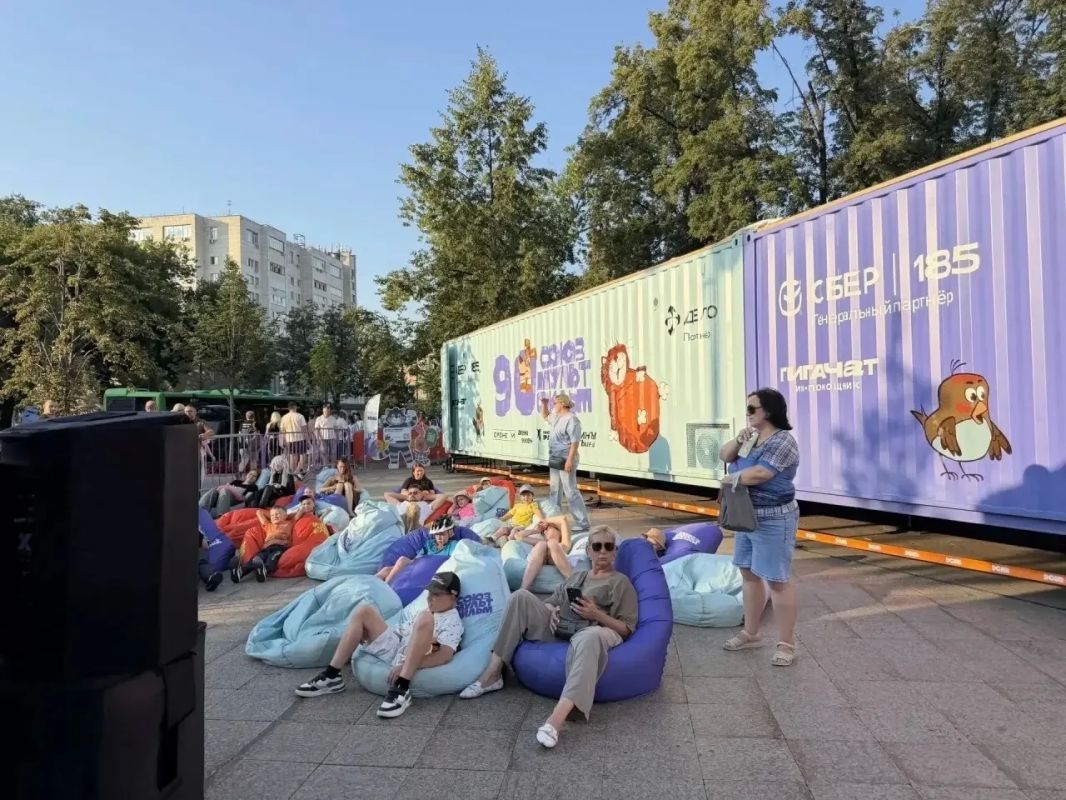 В День города в Тюмени открылась интерактивная выставка «Фабрика чудес», посвященная 90-летию киностудии «Союзмультфильм» В День города в Тюмени открылась интерактивная выставка «Фабрика чудес», посвященная 90-летию киностудии «Союзмультфильм»