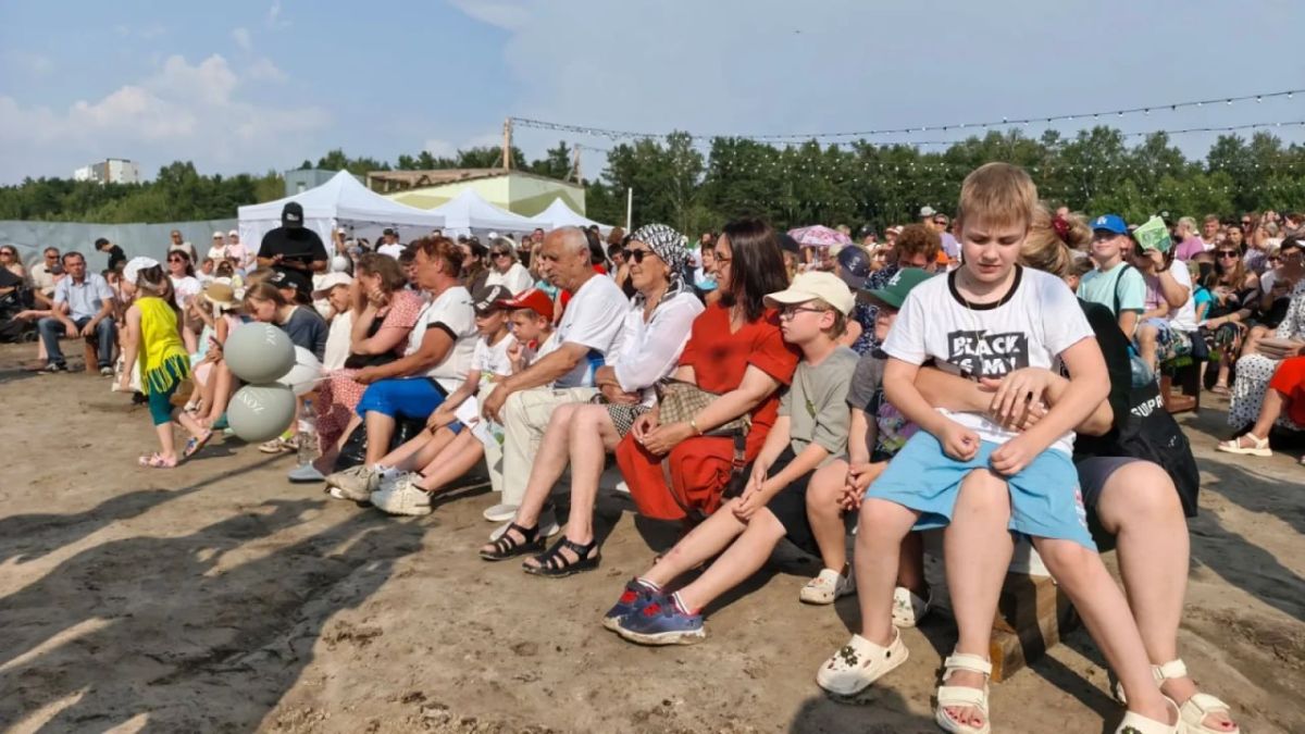 В Тюмени торжественно открыли Комарово-парк — новое общественное пространство, приурочив событие к 440-летию города В Тюмени торжественно открыли Комарово-парк — новое общественное пространство, приурочив событие к 440-летию города