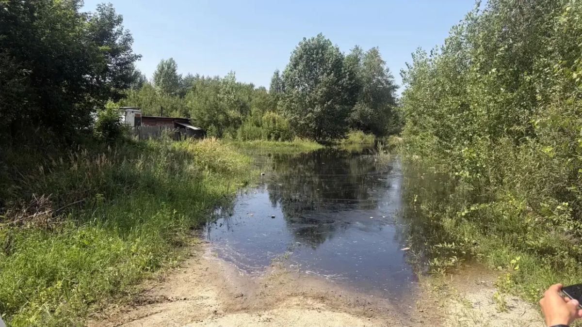 Объезд городских зон подтопления, совместно с представителями компаний «СУЭНКО» и «Россети Тюмень», провёл сегодня заместитель Главы города - Александр Ильин Объезд городских зон подтопления, совместно с представителями компаний «СУЭНКО» и «Россети Тюмень», провёл сегодня заместитель Главы города - Александр Ильин