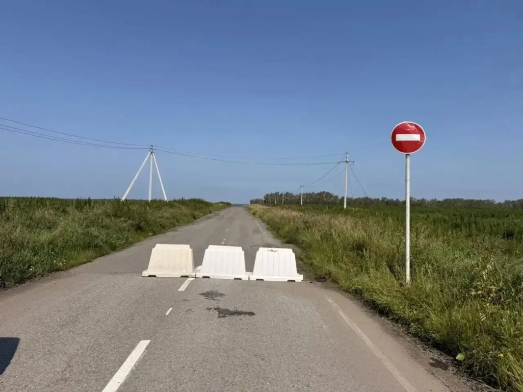 В связи с подтоплением проезжей части, временно ограничено движение по автодороге Кулаково — Каменка в Тюменском округе сегодня с 11.00 час В связи с подтоплением проезжей части, временно ограничено движение по автодороге Кулаково — Каменка в Тюменском округе сегодня с 11.00 час