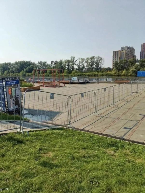 Второй ярус набережной закрыли для посещения Второй ярус набережной закрыли для посещения