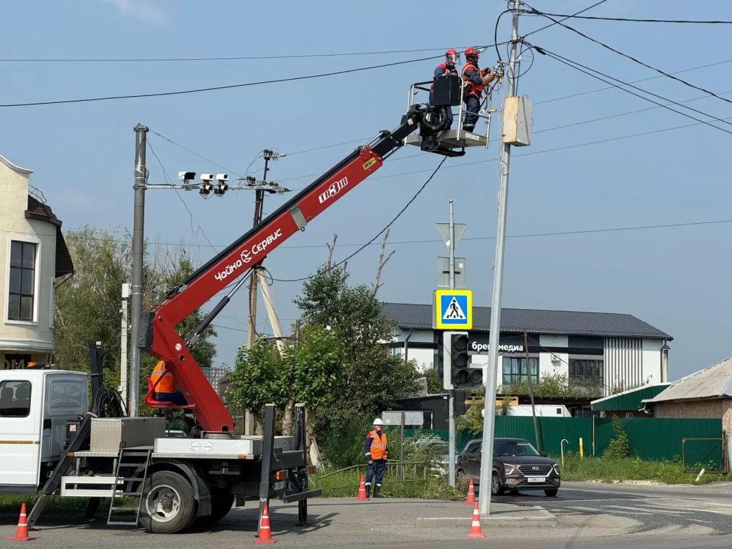Энергетики СУЭНКО круглосуточно следят за энергообъектами в зоне подтопления Энергетики СУЭНКО круглосуточно следят за энергообъектами в зоне подтопления