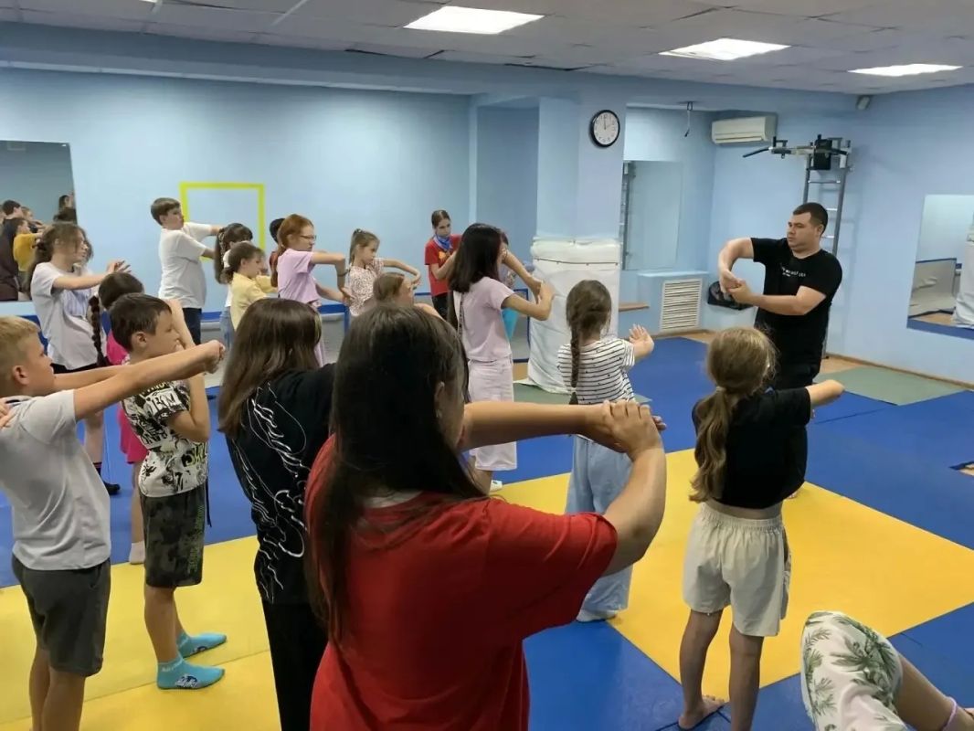 Личная безопасность – система самозащиты Личная безопасность – система самозащиты