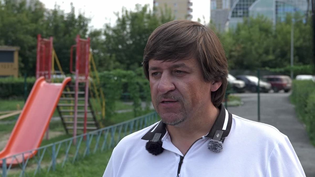 Максим Афанасьев: Посетили одну из точек для бесплатного набора воды в районе дома по ул. Щербакова, 90