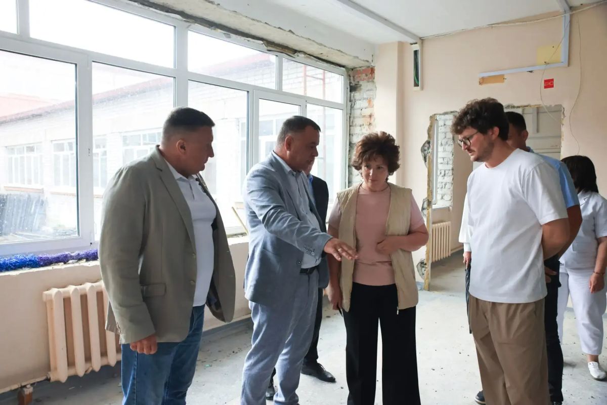 Школу №72 на ул. Энергостроителей в Тюмени ждет большое обновление Школу №72 на ул. Энергостроителей в Тюмени ждет большое обновление