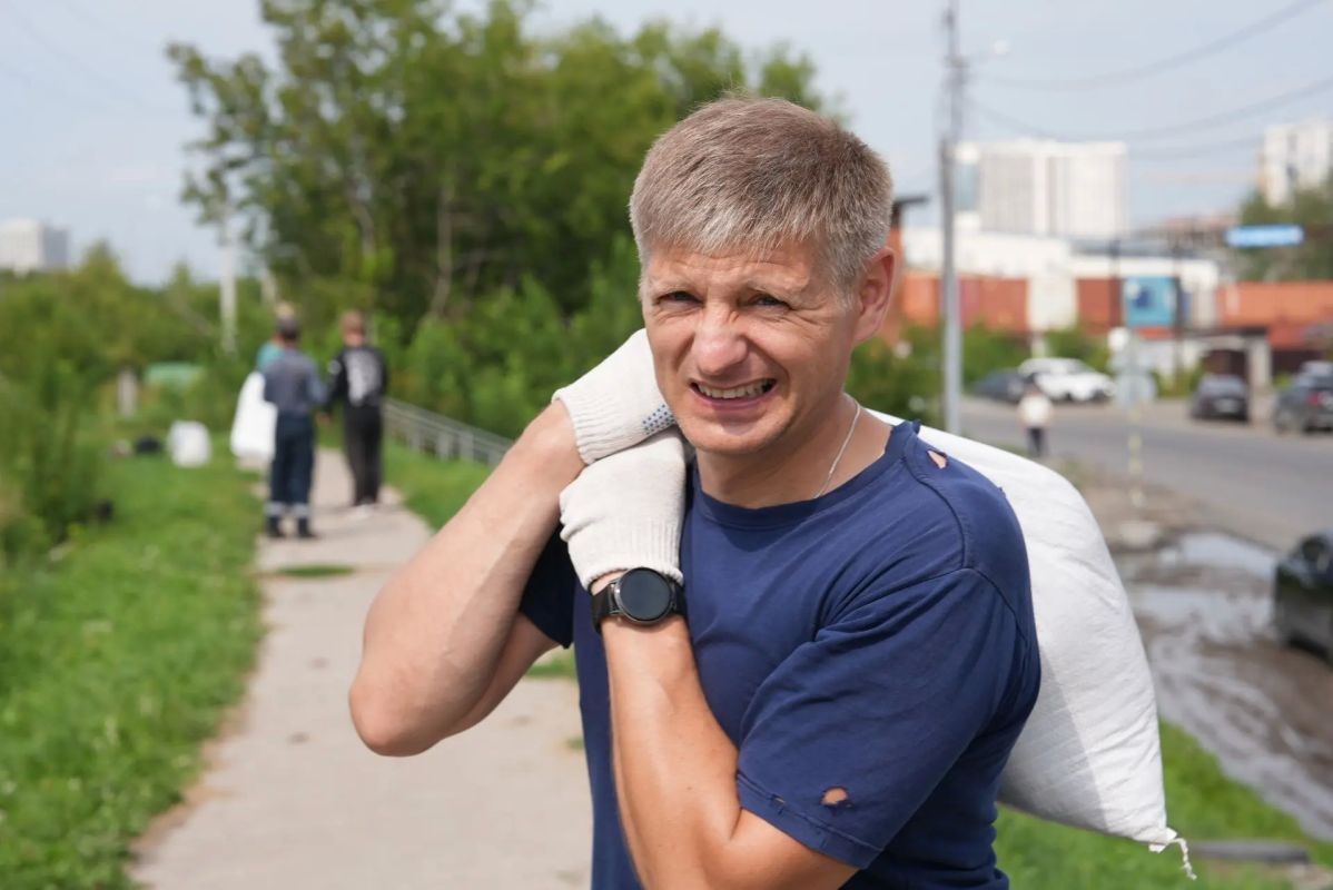 Максим Афанасьев: Спасибо каждому, кто пришёл на помощь городу! Максим Афанасьев: Спасибо каждому, кто пришёл на помощь городу!