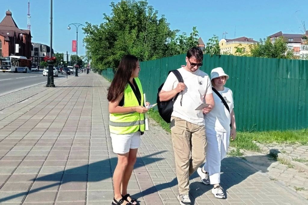 В Тобольске продолжает свою работу «родительский патруль» — важная общественная инициатива, направленная на профилактику детского дорожно-транспортного травматизма В Тобольске продолжает свою работу «родительский патруль» — важная общественная инициатива, направленная на профилактику детского дорожно-транспортного травматизма