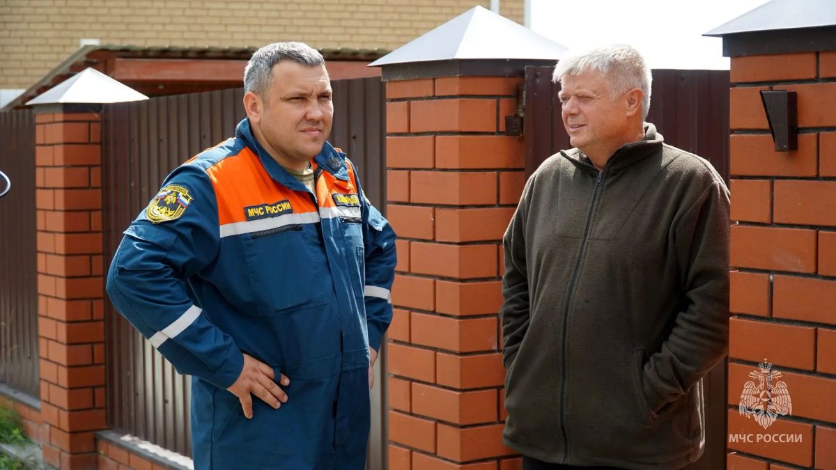 Сотрудники МЧС России круглосуточно проводят мониторинг паводковой обстановки в Тюменской области Сотрудники МЧС России круглосуточно проводят мониторинг паводковой обстановки в Тюменской области